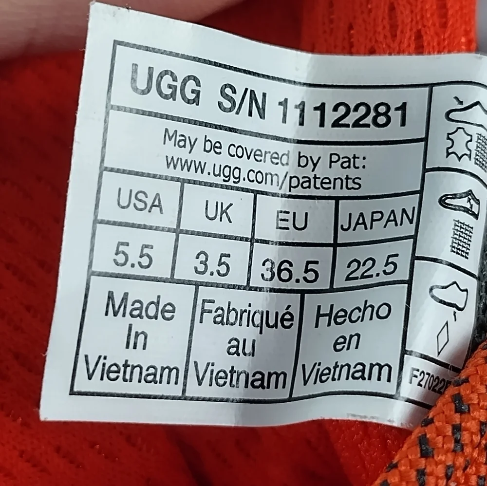 ugg highland hi heritage sneaker Boots  Youth Size 5.5